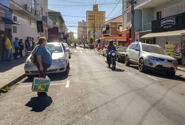 Fiscal da Prefeitura é agredido durante blitz a comércios no Centro de Piracicaba Fiscal da Prefeitura é agredido durante blitz a comércios no Centro de Piracicaba