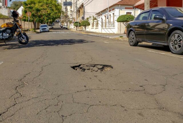 Uma foto do buraco Uma foto do buraco