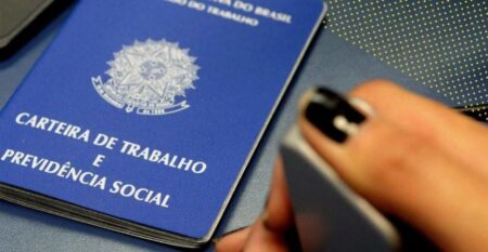 Governo admite transição para fim da escala 6×1