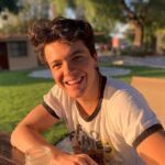Ator Sebastian Athié, do Disney Channel, morre aos 24 anos