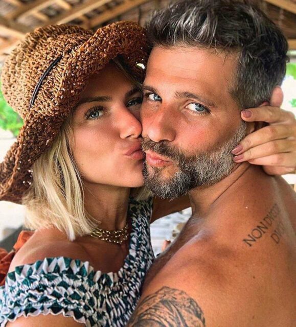 Uma foto de Giovanna Ewbank e Bruno Gagliasso Uma foto de Giovanna Ewbank e Bruno Gagliasso