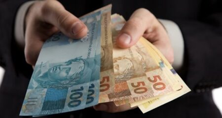 Dicas para combinar cupons e cashback e maximizar a economia