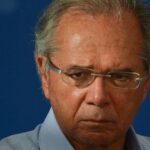 Após diagnóstico de Bolsonaro, Guedes fará teste de Covid-19