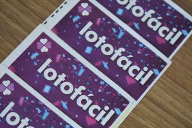 uma foto do volante da lotofácil 1999 desta quarta-feira 29