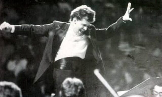 uma foto do maestro Benito Juarez