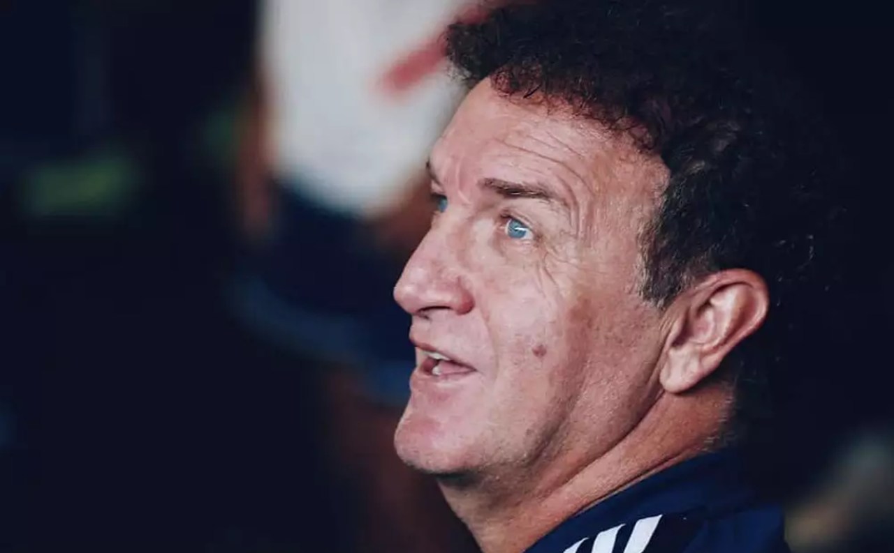 Sem pressa, Cuca quer dois reforços para Santos brigar na temporada