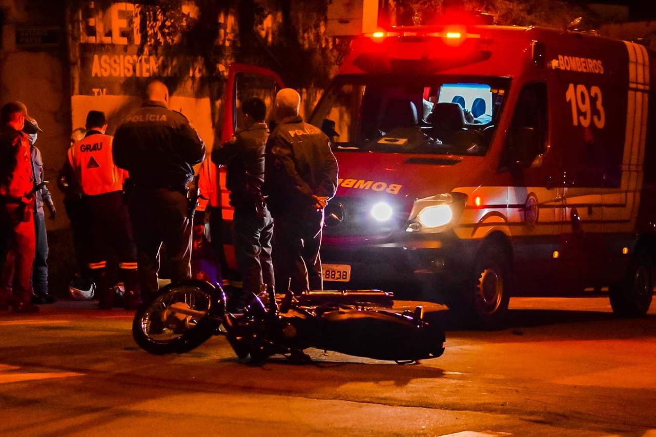 Uma foto que mostra a cena do crime, na Avenida Brasília, em Piracicaba Uma foto que mostra a cena do crime, na Avenida Brasília, em Piracicaba
