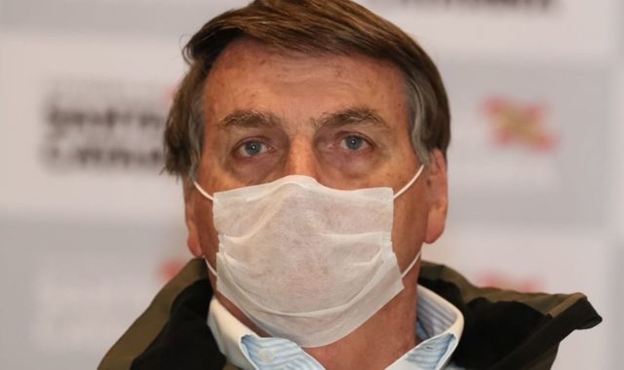 Bolsonaro passa por cirurgia hoje (25) em São Paulo