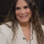 Regina Duarte leva tombo na rua e quebra três dentes