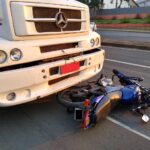 Acidente entre moto e caminhão deixa uma vítima na manhã desta terça (29), em Piracicaba
