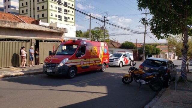 Após acidente, veículo invade calçada e atropela mulher de 58 anos em Piracicaba Após acidente, veículo invade calçada e atropela mulher de 58 anos em Piracicaba