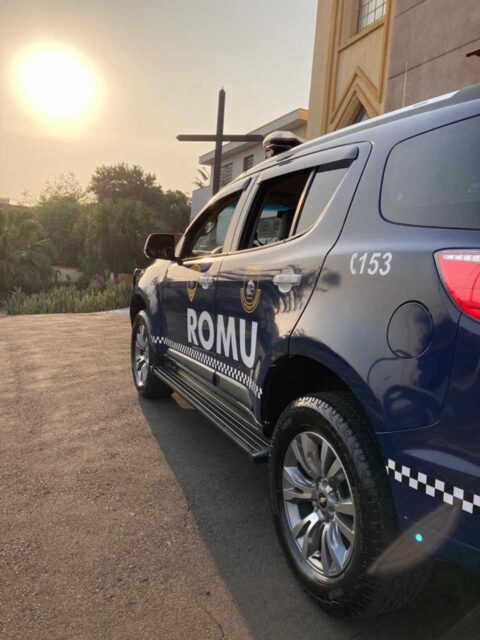 Homem foragido da Justiça é preso em Piracicaba impedindo fiéis de entrarem na igreja Homem foragido da Justiça é preso em Piracicaba impedindo fiéis de entrarem na igreja