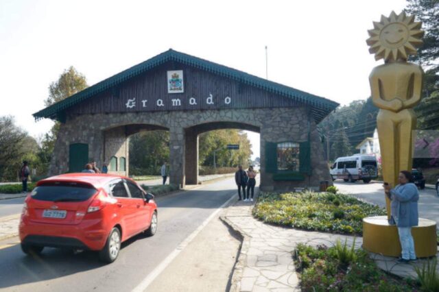 Festival de Gramado dá início a edição que mistura televisão e internet Festival de Gramado dá início a edição que mistura televisão e internet
