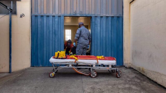 Em Piracicaba, homem de 62 anos cai de barração e é socorrido às pressas pelo resgate Em Piracicaba, homem de 62 anos cai de barração e é socorrido às pressas pelo resgate