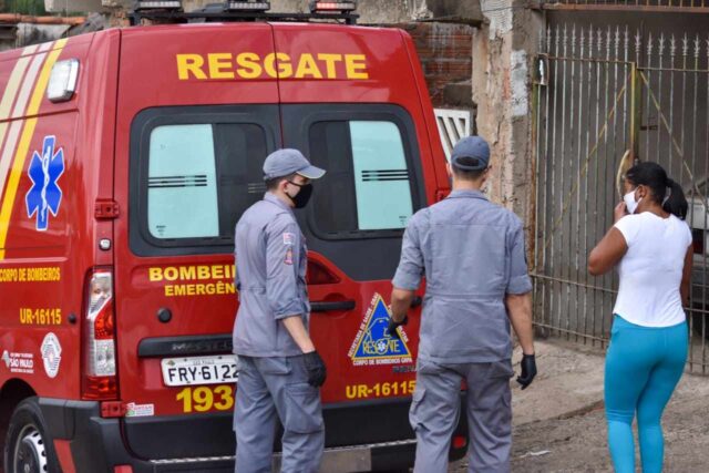 Em Piracicaba, jovem de 24 anos é socorrido às pressas após ser espancado a pauladas Em Piracicaba, jovem de 24 anos é socorrido às pressas após ser espancado a pauladas