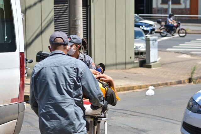 Atropelamento de morador de rua mobiliza bombeiros do Resgate, em Piracicaba