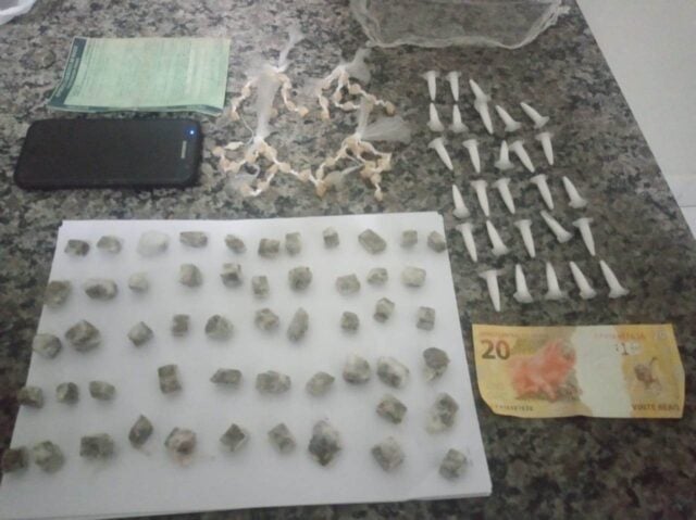 Em Piracicaba, PM prende indivíduo vendendo drogas no Bosque dos Lenheiros Em Piracicaba, PM prende indivíduo vendendo drogas no Bosque dos Lenheiros