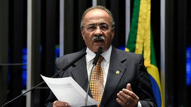 uma foto do chico rodrigues