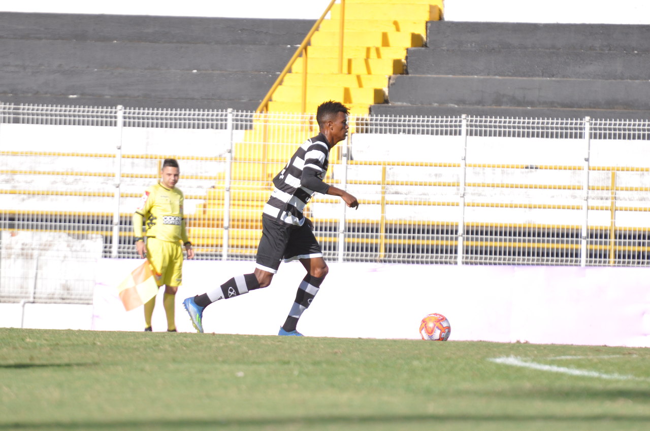 Com elenco formado por pratas da casa, XV se reapresenta com foco na Copa Paulista