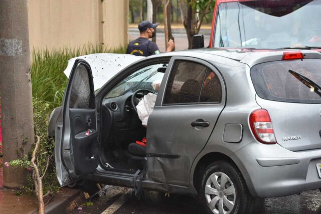 Acidente de trânsito em Piracicaba mobiliza bombeiros e GCM