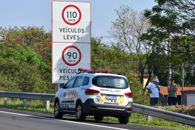 Em Piracicaba, capotamento deixa uma vítima na rodovia Geraldo de Barros 
