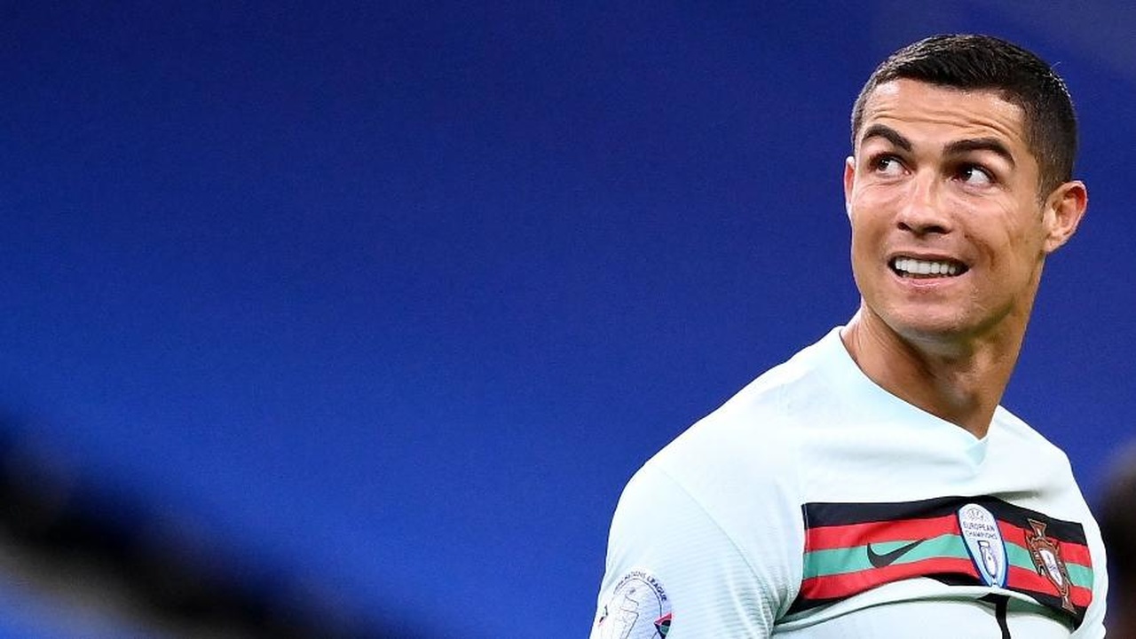 Cristiano Ronaldo está com Covid-19, divulga federação portuguesa