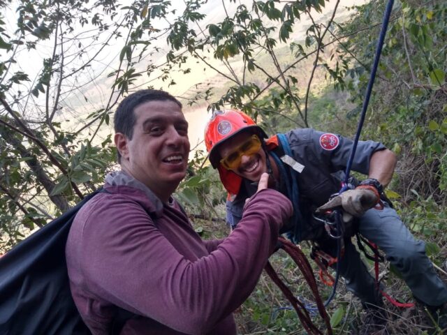 Corpo de Bombeiros de Piracicaba é acionado à serra de São Pedro para resgatar homem Corpo de Bombeiros de Piracicaba é acionado à serra de São Pedro para resgatar homem