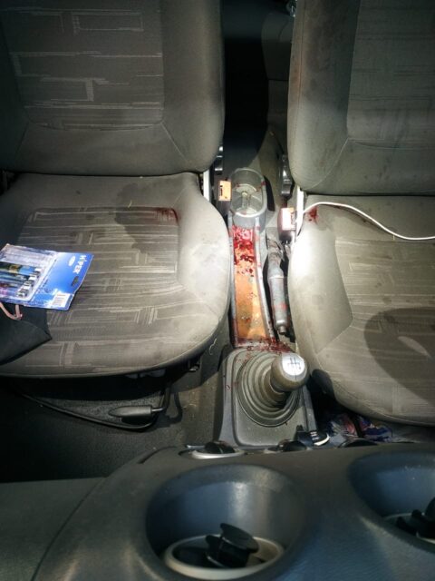 Em Piracicaba, motorista de aplicativo é esfaqueado dentro do carro durante roubo Em Piracicaba, motorista de aplicativo é esfaqueado dentro do carro durante roubo