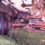 Colisão de caminhões tanque interdita pista em Piracicaba