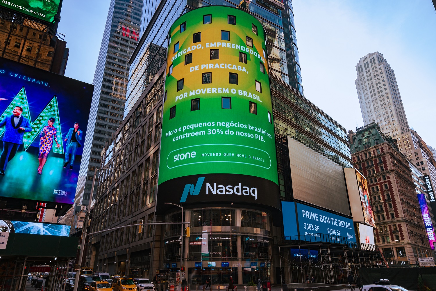 Empresa homenageia Piracicaba em painel da Times Square, em Nova York (EUA)