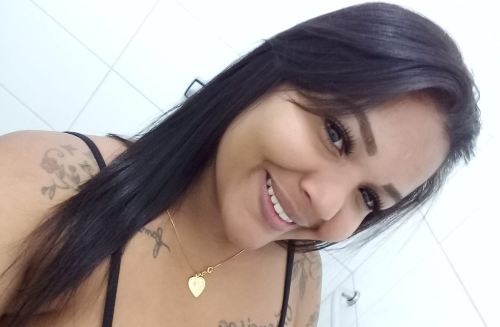 Homem mata a esposa do irmão, de 17 anos, com golpes de faca