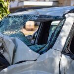 Saltinho (SP): carro colide contra traseira de caminhão, capota e fica destruído