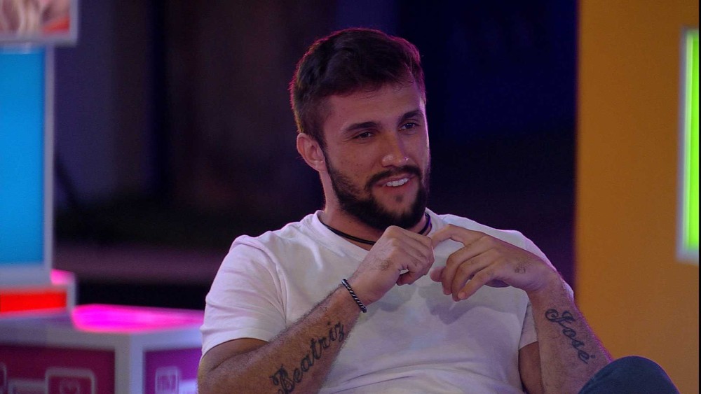 Parcial BBB UOL mostra que disputa está acirrada entre os três emparedados; veja quem sai do BBB