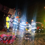 Piracicaba (SP): idoso tem cabeça presa às ferragens após capotar carreta
