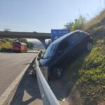 Carro roubado é abandonado após acidente em Campinas (SP)