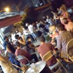 Bar com karaokê é interditado em Piracicaba (SP) pela fiscalização de combate ao coronavírus