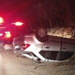 Duas pessoas ficam feridas após carro capotar em pista de Piracicaba (SP)