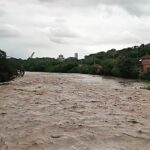 Rio Piracicaba está em estado de atenção; Prefeitura monitora pontos de alagamento