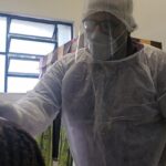 Escassez de testes rápidos para Covid faz Prefeitura alterar protocolo de atendimento em Piracicaba (SP)
