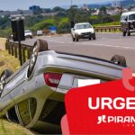 Homem é ejetado de carro após colidir em caminhão e capotar em rodovia de Piracicaba
