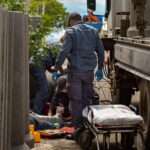 Em Piracicaba, homem tem perna prensada por manilha de concreto e é socorrido com fraturas
