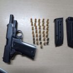 Em Piracicaba, homem é preso após passar dirigindo Camaro e exibir arma de fogo