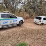 Carro furtado em Piracicaba (SP) é localizado pela Guarda Civil totalmente depenado