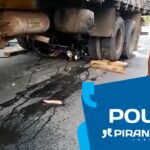 Mulher se desequilibra e motocicleta é esmagada por caminhão em Piracicaba (SP)