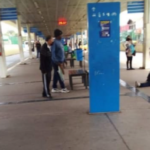 Piracicaba (SP): homem entra com faca dentro de terminal de ônibus