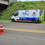 Mulher é socorrida após acidente na frente de novo atacado em Piracicaba (SP)