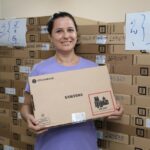 Prefeitura de Piracicaba começa a entregar três mil laptops aos professores municipais