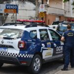 Indivíduo com placa da moto adulterada escapa de abordagem e pula de veículo em movimento em Piracicaba