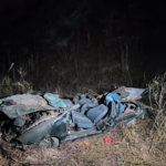 Sogra e genro morrem após carro despencar de 50 metros