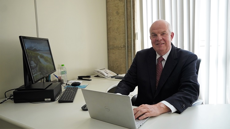 Luciano Almeida troca responsável pela Secretária de Governo; engenheiro é nomeado para vaga